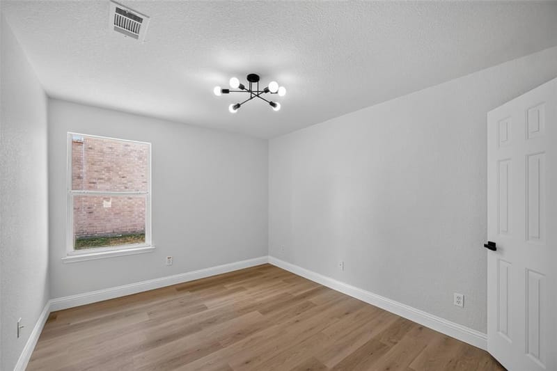 2420 Arroyo Springs Drive, Grand Prairie TX 75052 - Photo 18