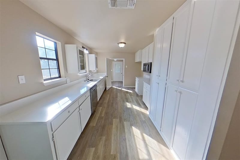 108 S 2nd Street, Godley TX 76044 - Photo 12