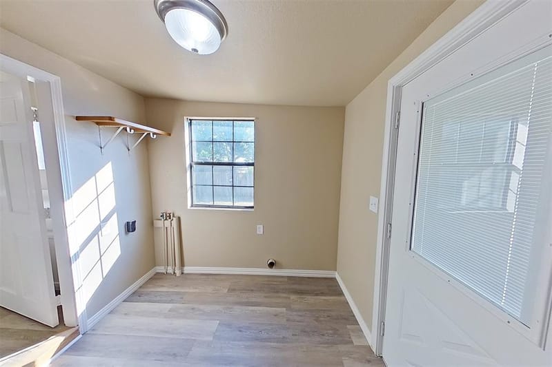 108 S 2nd Street, Godley TX 76044 - Photo 24