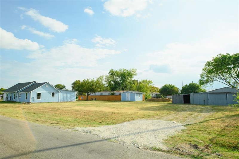 4401 Elementary Drive, Southmayd TX 76268 - Photo 33