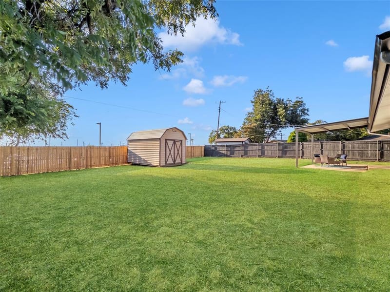 1802 Fairfax Lane, Carrollton TX 75006 - Photo 32