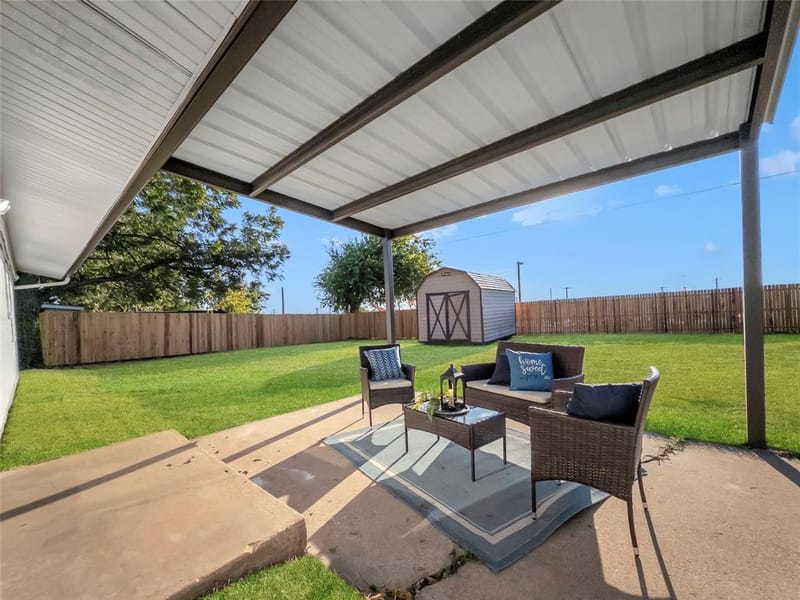 1802 Fairfax Lane, Carrollton TX 75006 - Photo 30