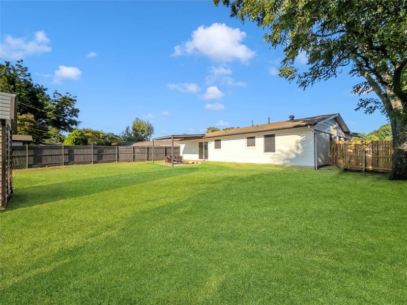 1802 Fairfax Lane, Carrollton TX 75006 - Photo 31