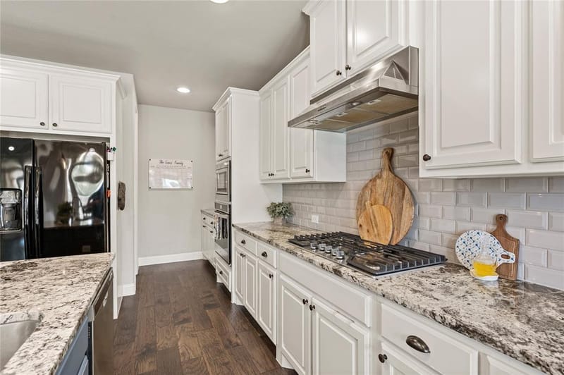 12213 Beatrice Drive, Fort Worth TX 76052 - Photo 9