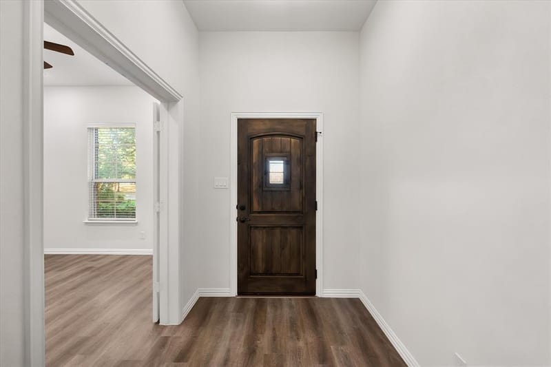 16 Dobbins Crossing, Corsicana TX 75110 - Photo 2