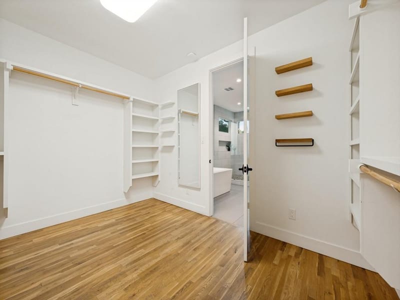 566 Hambrick Road, Dallas TX 75218 - Photo 22