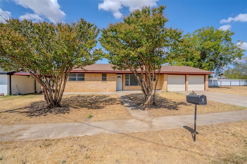 328 Eagle Street, Dublin TX 76446 - Photo 38