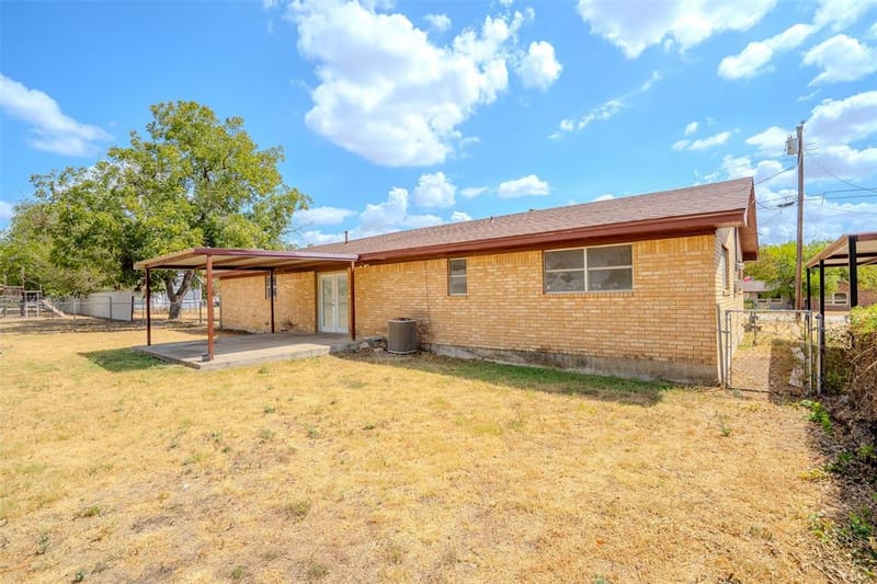 328 Eagle Street, Dublin TX 76446 - Photo 35