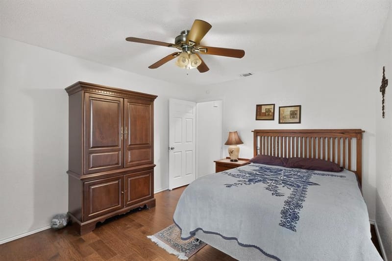 613 Overhill Road, Granbury TX 76048 - Photo 26