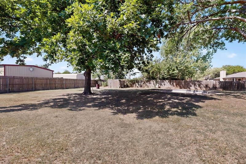 613 Overhill Road, Granbury TX 76048 - Photo 39