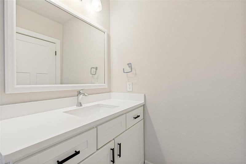 619 N Oak Cliff Boulevard, Dallas TX 75208 - Photo 11