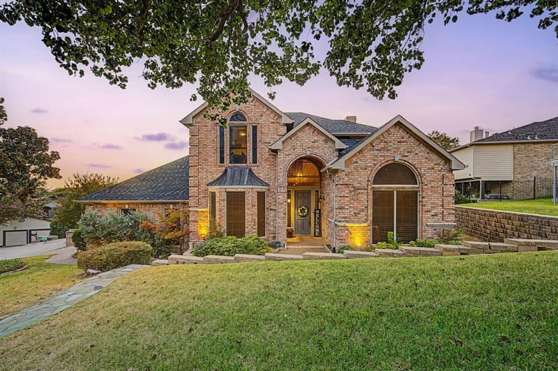 102 Dame Pattie Drive, Rockwall TX 75032