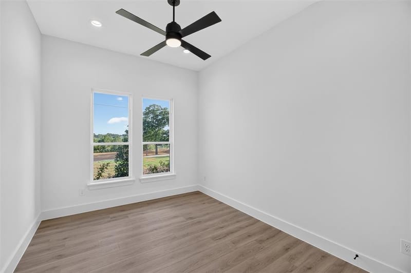 2821 Private Access Road # 73107, Burleson TX 76028 - Photo 9