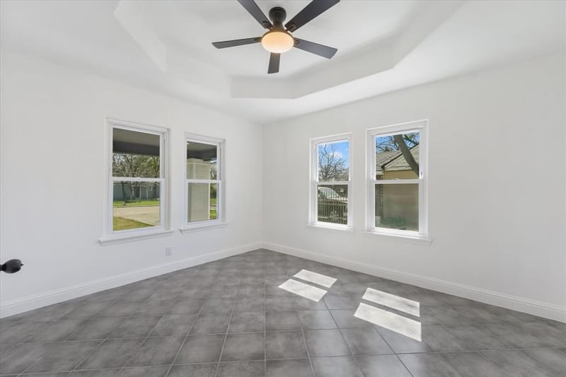 4432 Nolan Street, Fort Worth TX 76119 - Photo 9