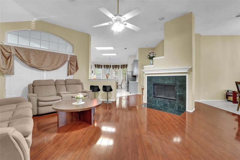 6900 Field Lark Drive, Arlington TX 76002 - Photo 6