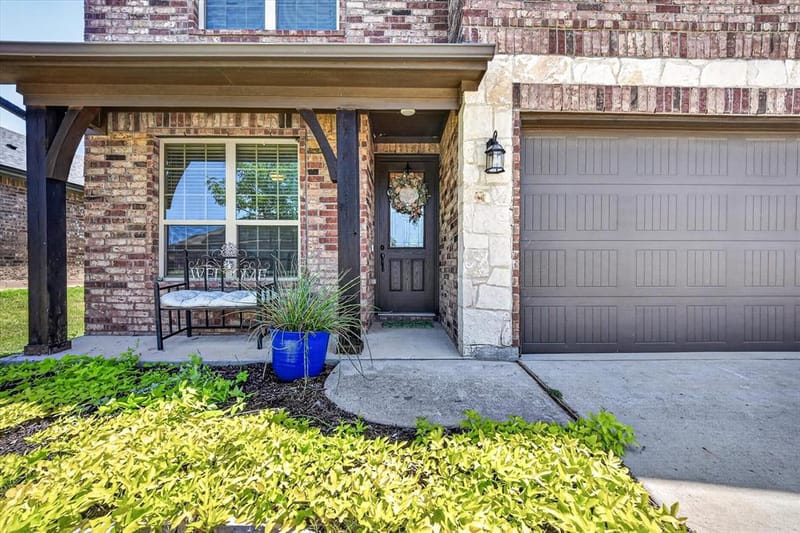 39 S Highland Drive, Sanger TX 76266 - Photo 4