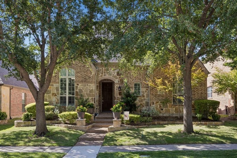 915 Wyndham Way, Allen TX 75013 - Photo 2