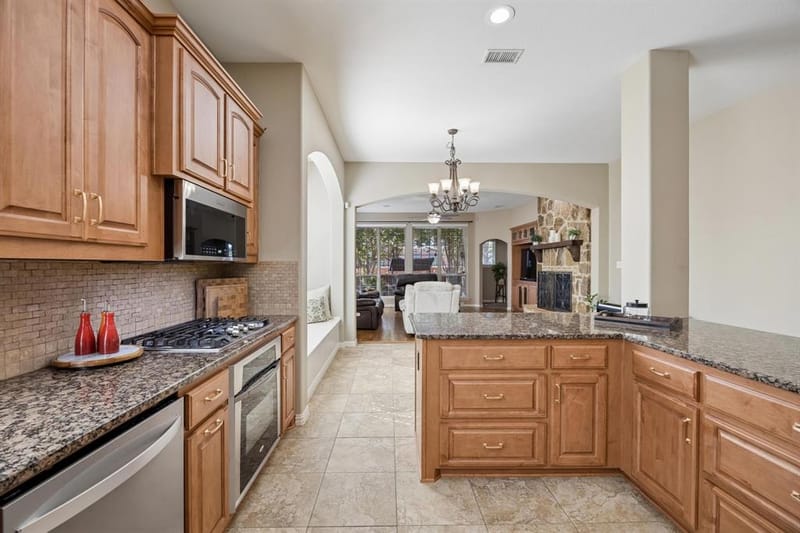 915 Wyndham Way, Allen TX 75013 - Photo 12