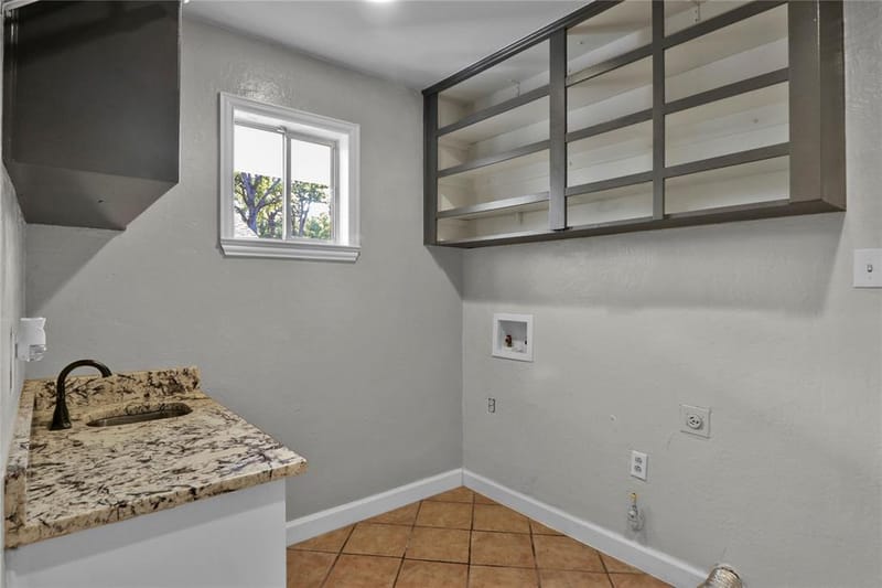 2706 Oak Cliff Lane, Arlington TX 76012 - Photo 23