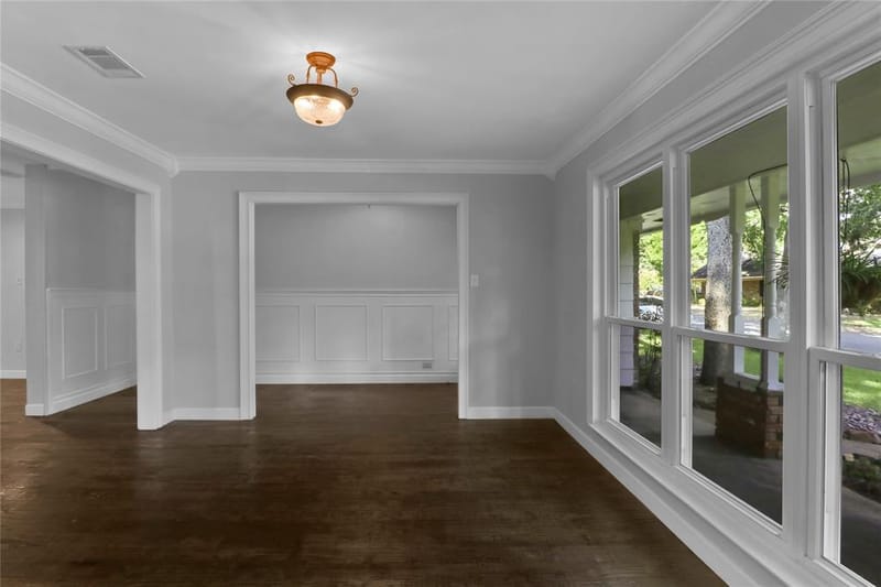 2706 Oak Cliff Lane, Arlington TX 76012 - Photo 5