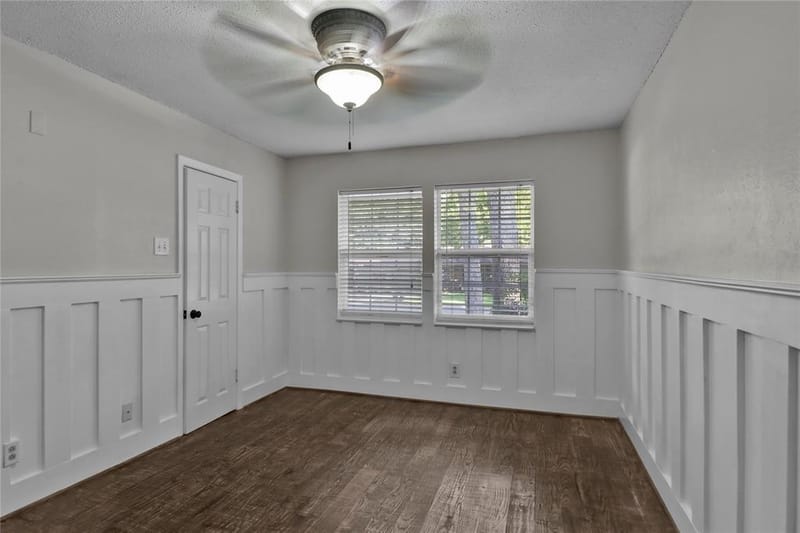 2706 Oak Cliff Lane, Arlington TX 76012 - Photo 20