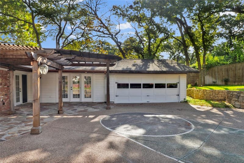2706 Oak Cliff Lane, Arlington TX 76012 - Photo 25