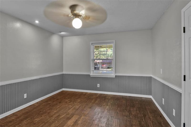 2706 Oak Cliff Lane, Arlington TX 76012 - Photo 21