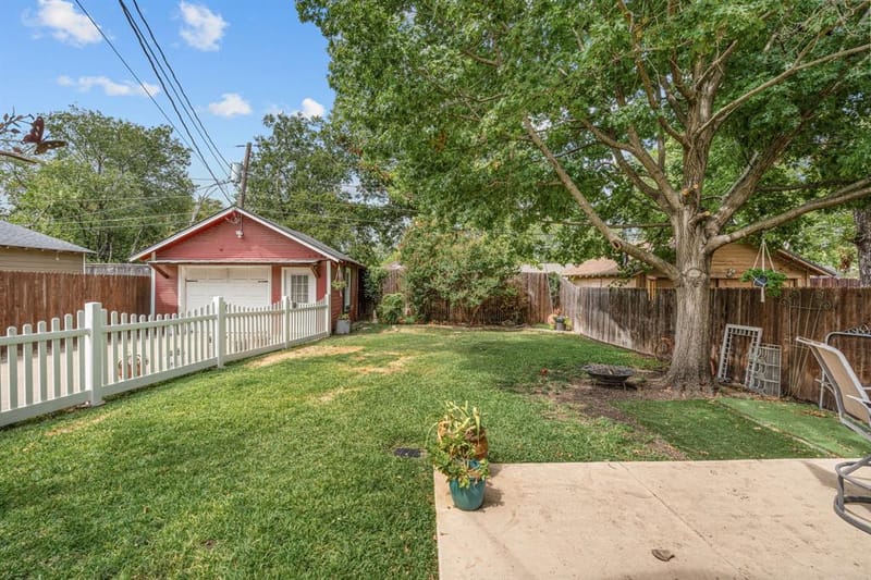 2736 Willing Avenue, Fort Worth TX 76110 - Photo 21