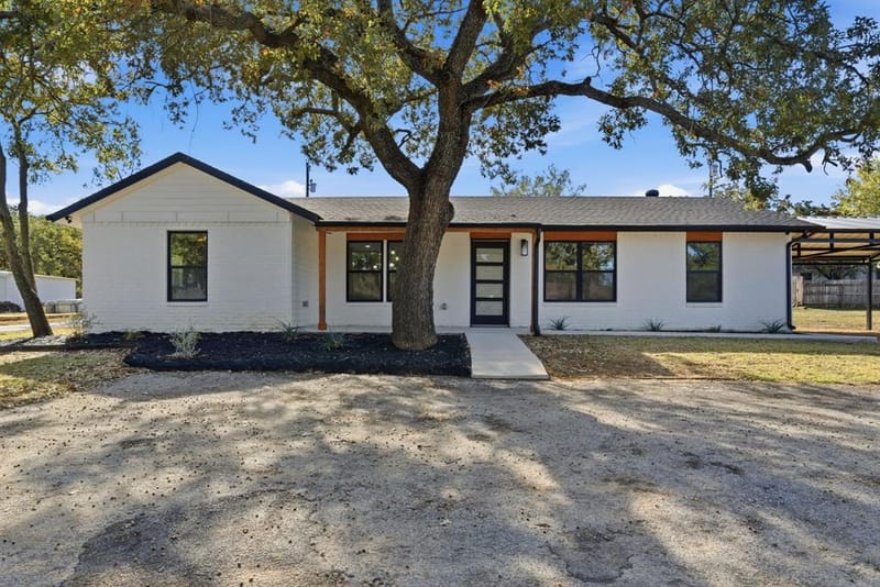 205 Lacewell Street, Jacksboro TX 76458