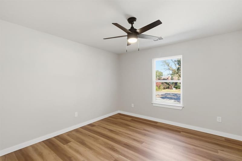 205 Lacewell Street, Jacksboro TX 76458 - Photo 28