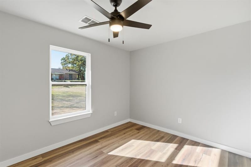205 Lacewell Street, Jacksboro TX 76458 - Photo 33
