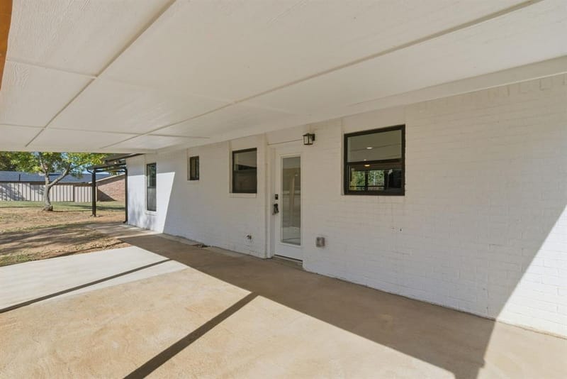 205 Lacewell Street, Jacksboro TX 76458 - Photo 37