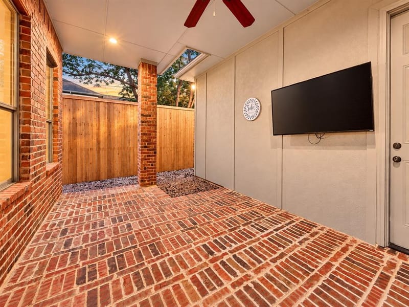 5418 Martel Avenue, Dallas TX 75206 - Photo 30