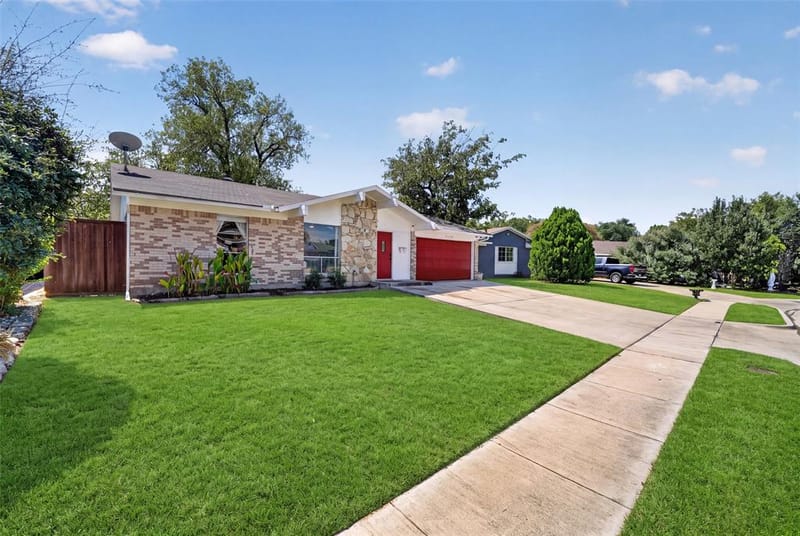 2130 Bowie Drive, Carrollton TX 75006 - Photo 6