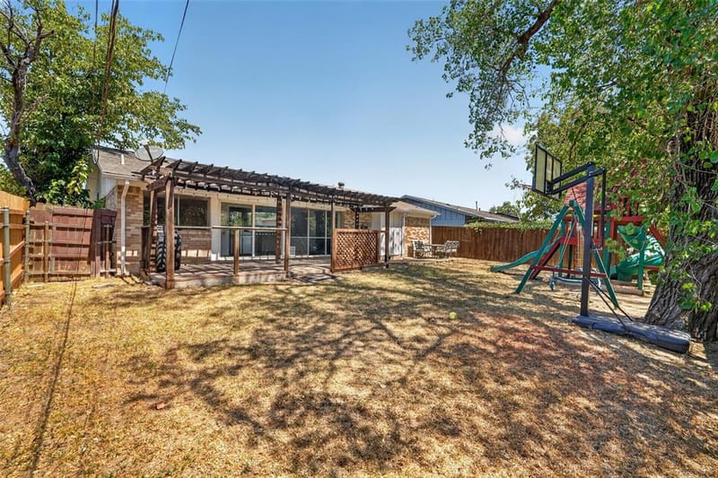 2130 Bowie Drive, Carrollton TX 75006 - Photo 31