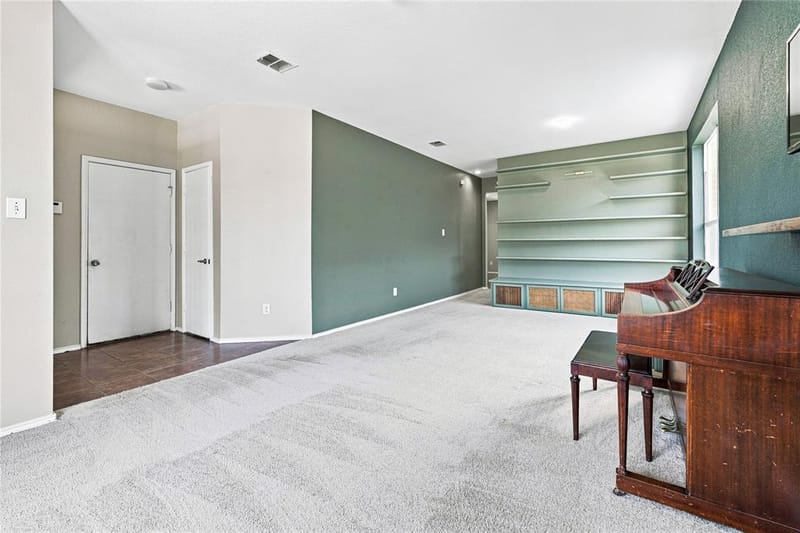 2833 Wakecrest Drive, Fort Worth TX 76108 - Photo 4