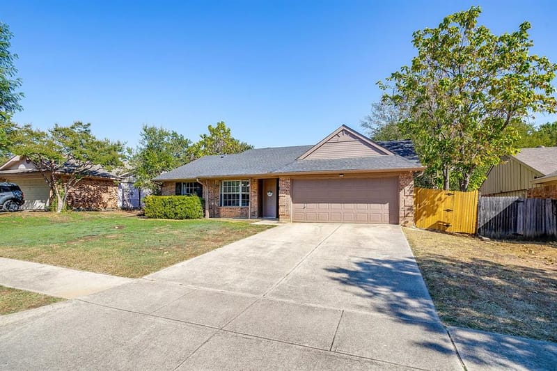 5921 Chisholm Trail, Haltom City TX 76148