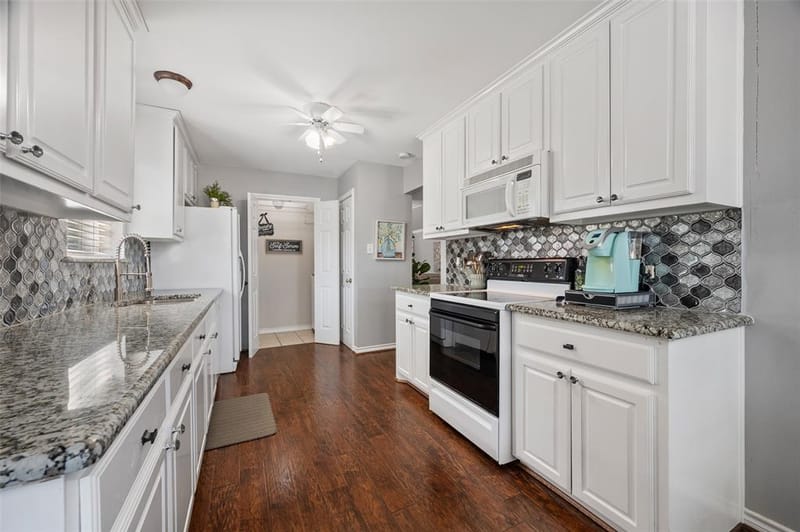 700 Blanton Drive, Sherman TX 75092 - Photo 11