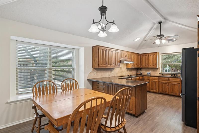 7002 Lake Louise Drive, Arlington TX 76016 - Photo 12