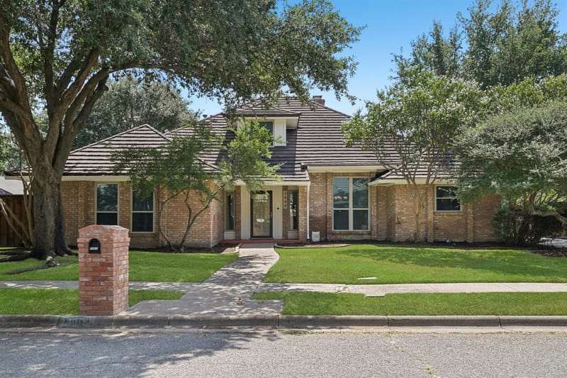 7002 Lake Louise Drive, Arlington TX 76016