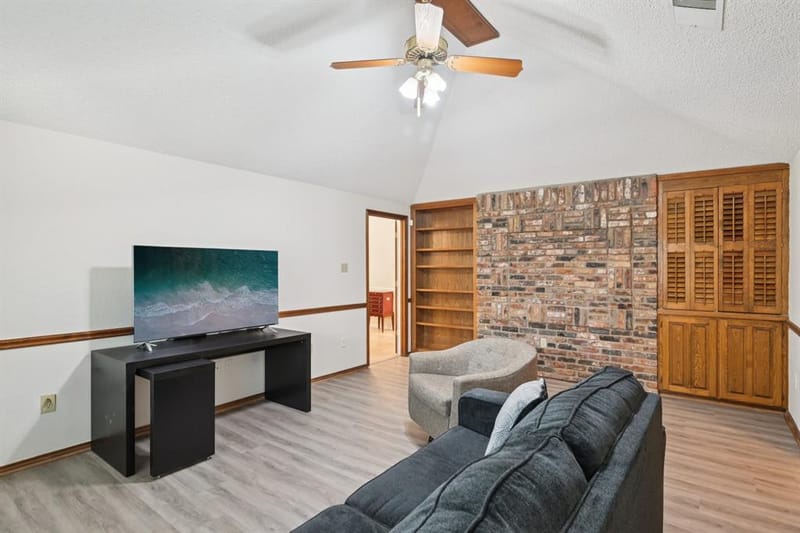7002 Lake Louise Drive, Arlington TX 76016 - Photo 10
