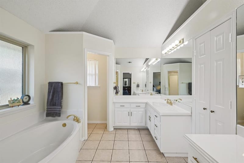 7002 Lake Louise Drive, Arlington TX 76016 - Photo 19