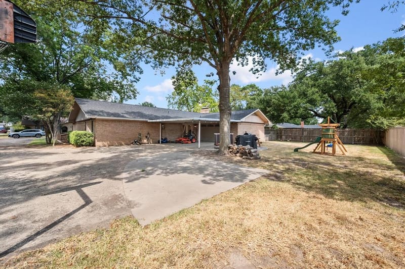 805 Laura Avenue, Corsicana TX 75110 - Photo 25