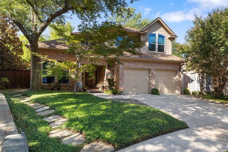 2904 Meadow Glen Drive, McKinney TX 75072 - Photo 2