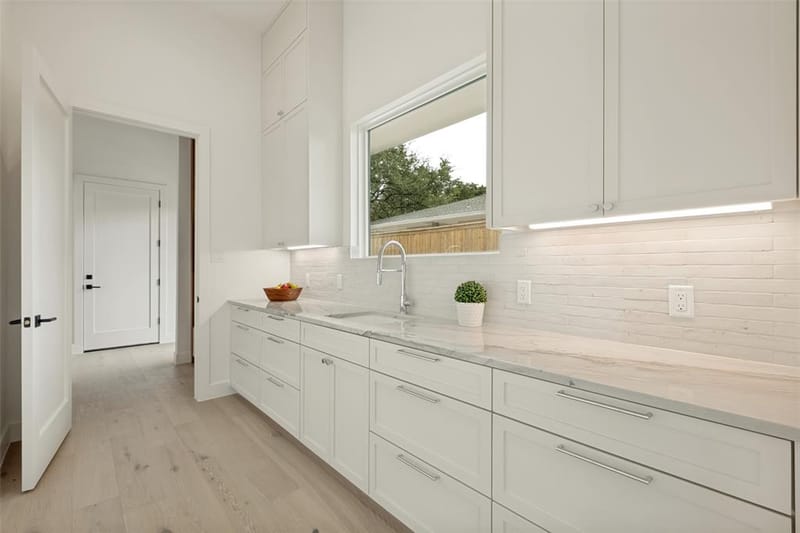 6633 Greenwich Lane, Dallas TX 75230 - Photo 10