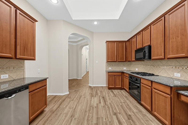 5416 Goliad Trail, Grand Prairie TX 75052 - Photo 10