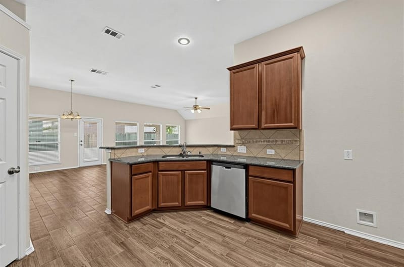 5416 Goliad Trail, Grand Prairie TX 75052 - Photo 11
