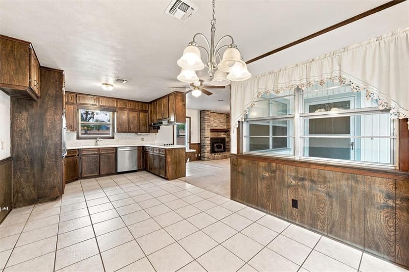 484 Thompson Road, Troy TX 76579 - Photo 7