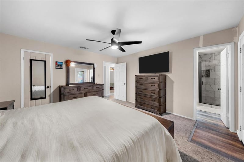 104 Russell Lane, Hewitt TX 76643 - Photo 9