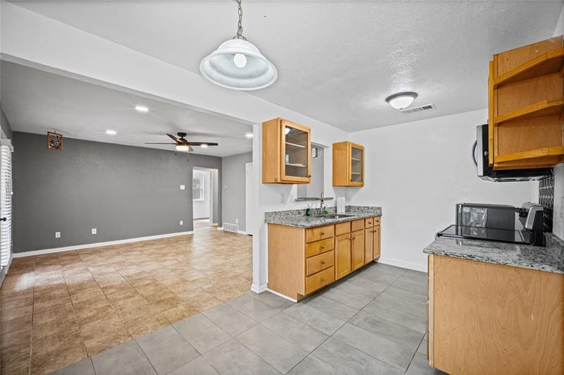 6511 Baraboo Drive, Dallas TX 75241 - Photo 13
